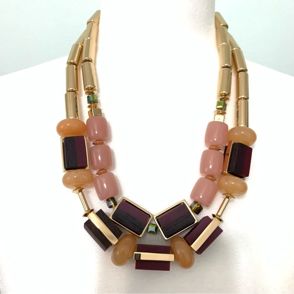 Chico’s Berry Multi strand Goldtone Chunky Statement Necklace NOSZ FL11-22 $85 - Picture 5 of 6